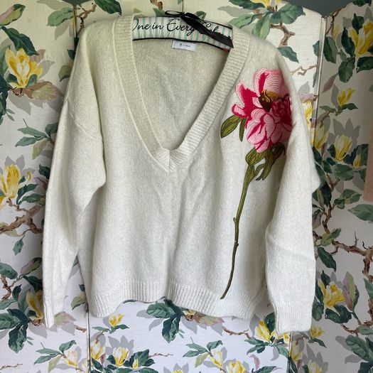 VICBEE designer sweater