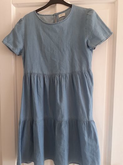 Girl dress