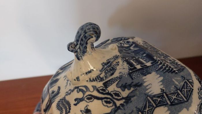 Fabulous Antique Blue and White Transferware Willow Pattern Shallow Lidded Tureen/Vegetable Dish For Display, Unknown Maker, Most Likely Staffordshire Made
