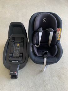 Maxi Cosi Pearl Pro 2 and isofix base