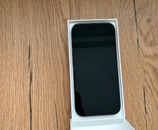 iPhone 16 256GB (with Apple case cover)