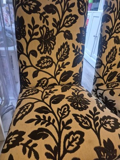 4 Beautiful Dining chairs and 2 bar stools
