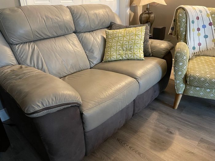 3 + 2 Electric reclining Sofa