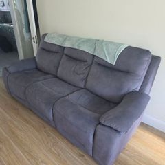 Recliner sofa