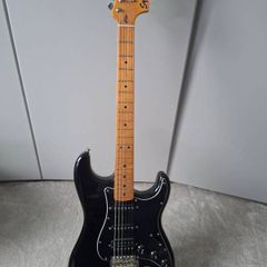 Squier Cv 70s Strat Hss Mn Blk