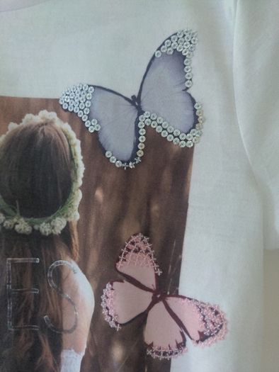 Girls T-shirt