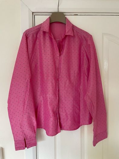 Ladies Blouse Size 18 Designer