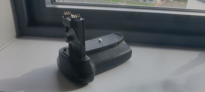 MK-70D Multi-Power Battery Pack