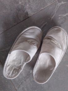 flip flops worn