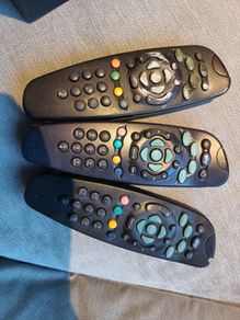 sky remote x3
