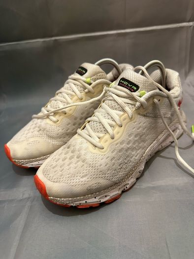 Under Armour runners
