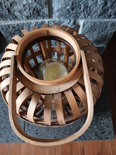 Candle lantern
