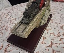 Vintage The Juliana Collection CROSA, LNER Train Railway Scene