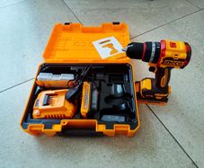 Impact drill driver