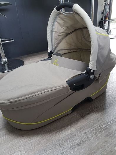 Quinny Buzz buggy and carry cot