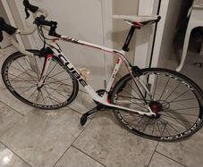 carbon fibre bike