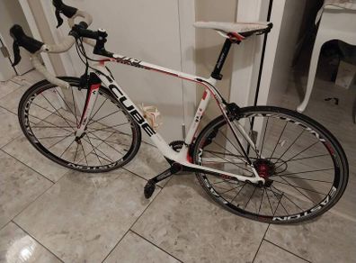 carbon fibre bike