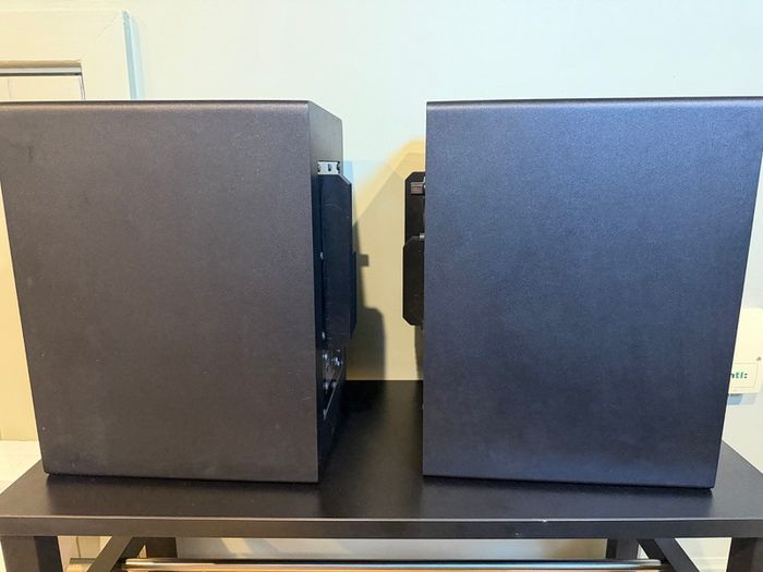 Yamaha HS8 Powered Studio Monitors - Pair