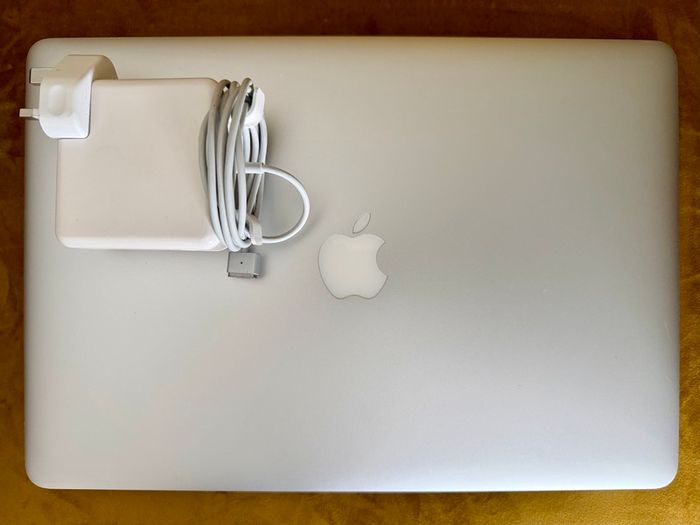 Macbook Pro 15" | 2015 | 500GB SSD | i7 | 16GB