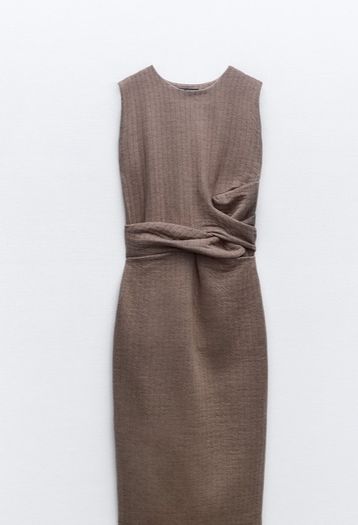 Quilted sleeveless dress with pockets