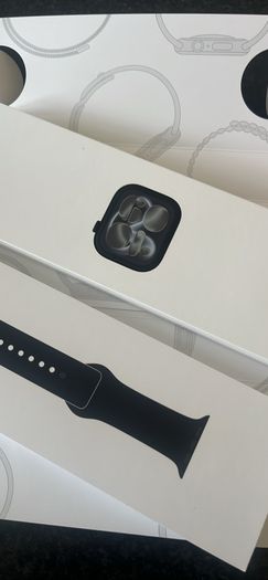 Apple Watch series 11 brand new sealed box