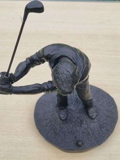 Golfer Figure by B.A. Ormond for Genesis Arts.