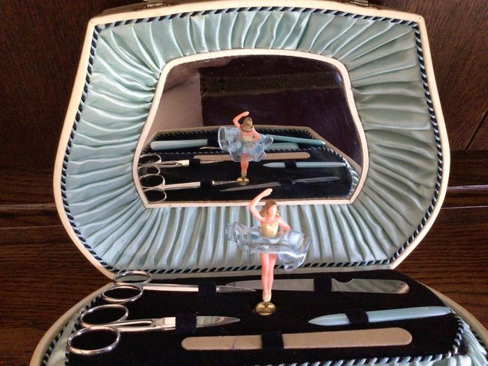 Vintage 1950s Swiss musical ballerina dressing table manicure Box