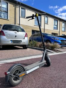 Xiaomi Electric Scooter - Like New, Barely Used