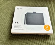Wacom Intuos - drawing tablet