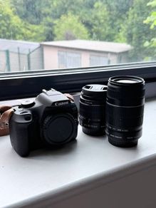 Canon EOS 2000D / Rebel T7 + 18-55mm + Telephoto Lens Kit (Mint)
