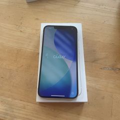 Apple iPhone 13 128GB Starlight