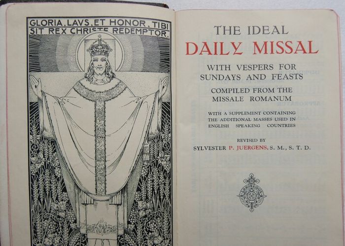 Vintage 1950s Irish Prayer Book - The Ideal Daily Missal - Bassi & Co, Dublin