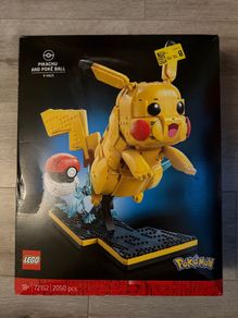 LEGO Pokemon Pikachu and Poke Ball