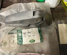 Landrover Defender windscreen hinge