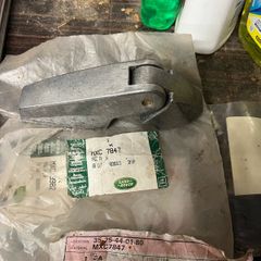 Landrover Defender windscreen hinge