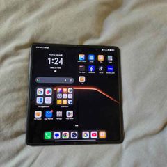 Honor Magic V3 Foldable - 512GB Global Version Dual Sim Inc 4 Cases