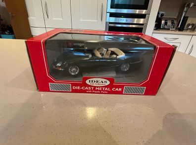 Jaguar E-Type 1:18 Burago