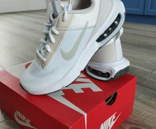 Nike Kids Trainers UK Size 3