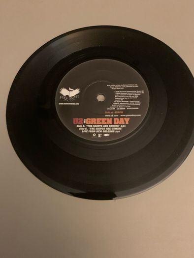 U2 GREEN DAY The Saints Are Coming 7 inch Vinyl UK 2006 Limited NUMBERED Edition