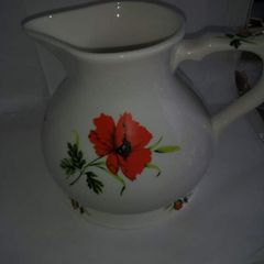 lovely Irish bone china jug the emerald isle collections
