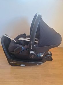 Maxi-Cosi Pebble Pro and 3wayFix base