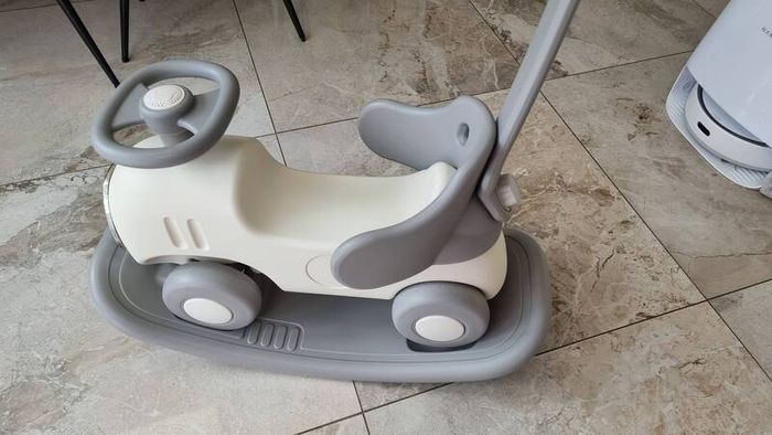 baby ride on car