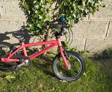 14" pedal bike Islabikes Cnoc 14.