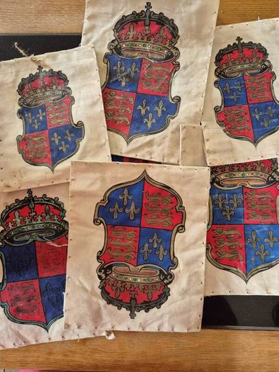 The Tudors  Crest from King's luggage