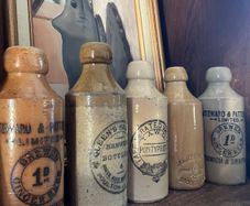 Quantity of vintage stoneware bottles NATIONWIDE DELIVERY AVAILABLE