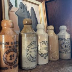 Quantity of vintage stoneware bottles NATIONWIDE DELIVERY AVAILABLE