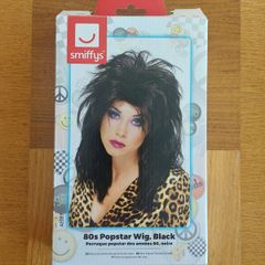 80s popstar wig (black)