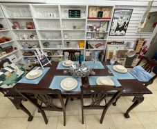 Dining Table + 5 Chairs