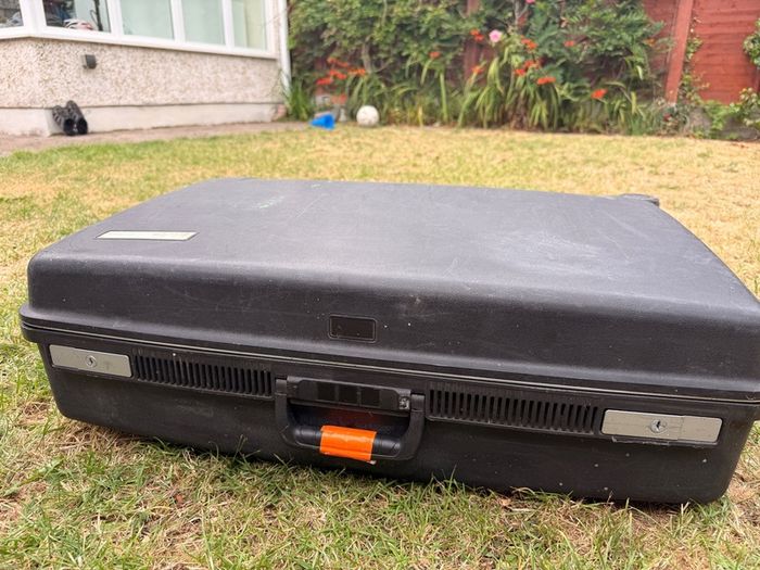 delsey suitcase