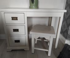 Dressing table
